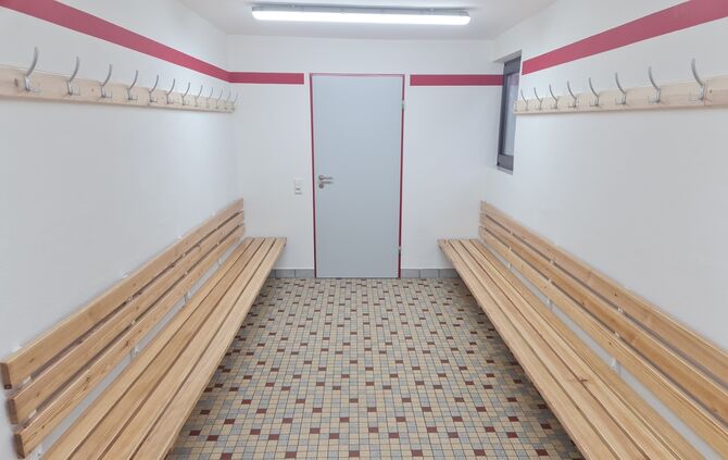 SV Hertmannsweiler: Kabinentrakt renoviert dank unserer Spende